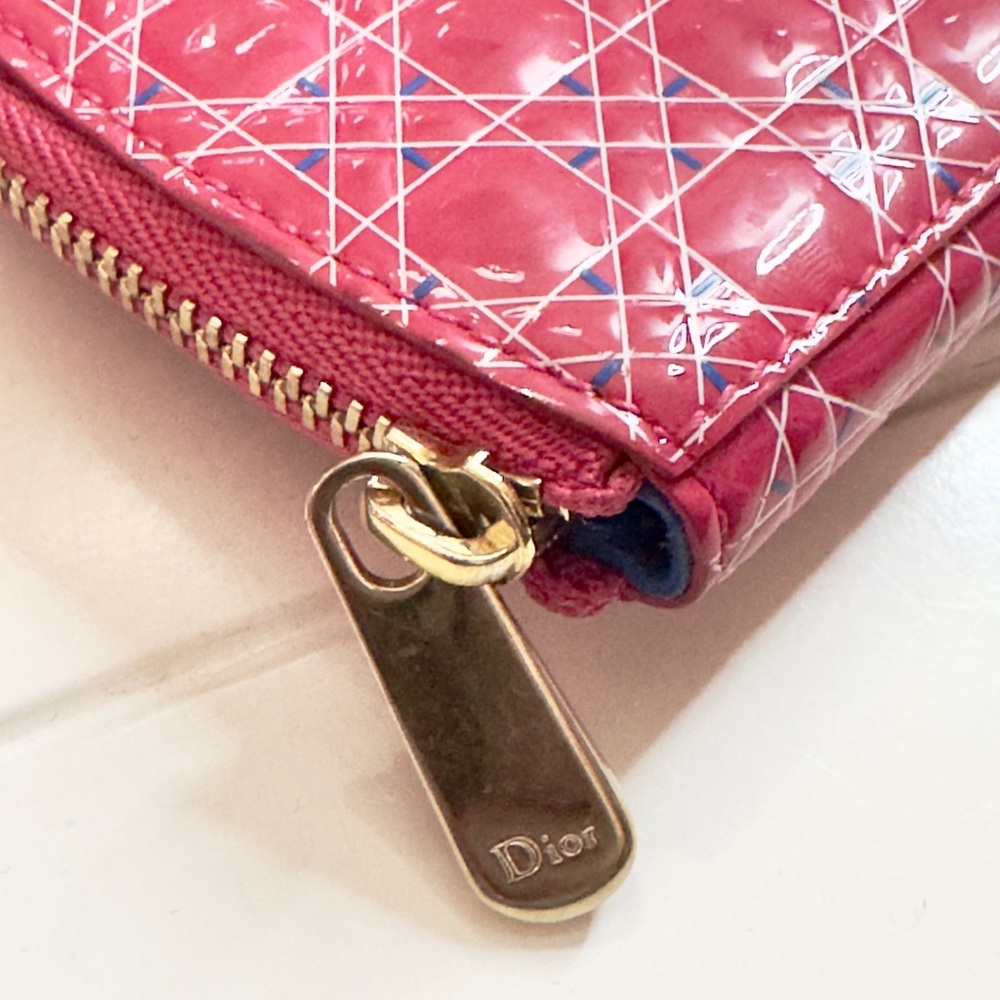 Pink Dior Heart Coin Wallet - Picture 4 of 12